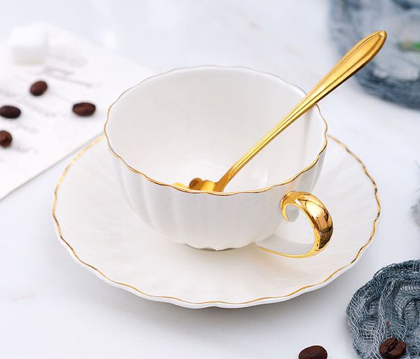 Ly uống cafe sứ xương viền vàng