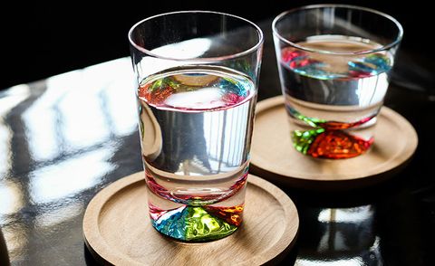 ly-thuy-tinh-uong-cooktail-nui-fuji-thoi-trang