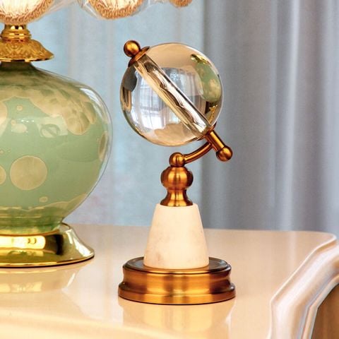 Quả địa cầu pha lê chân đá trang trí bàn làm việc sang trọng giá rẻ