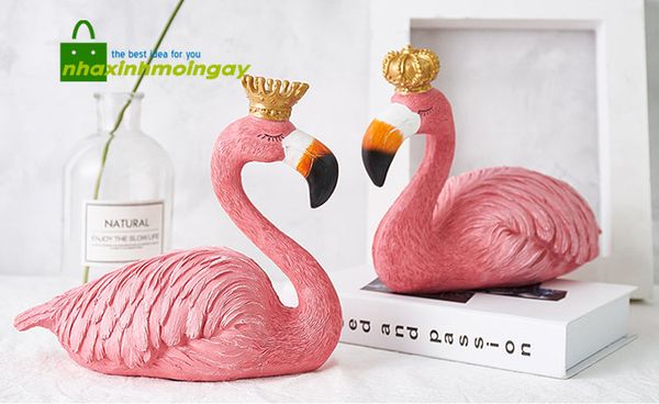 Tượng chim hồng hạc trang trí mỏ đỏ