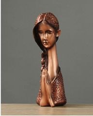 Tượng cô gái cầu nguyện trang trí