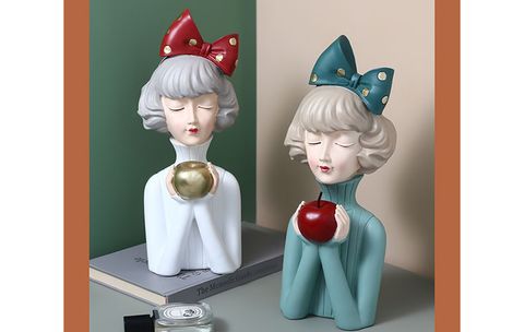 tuong-co-gai-deo-no-apple