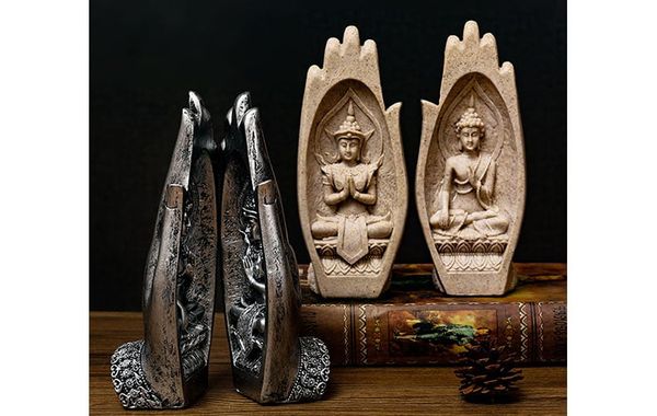 Tượng đôi bàn tay phật trang trí