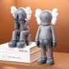 Tượng KAWS trang trí để bàn