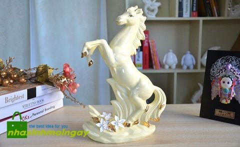 tuong-ngua-su-phi-nuoc-dai