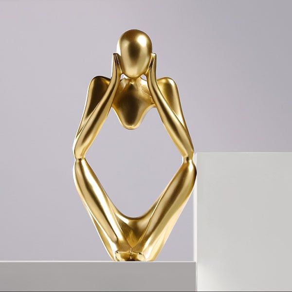 Tượng người ngồi suy nghĩ mạ vàng trang trí