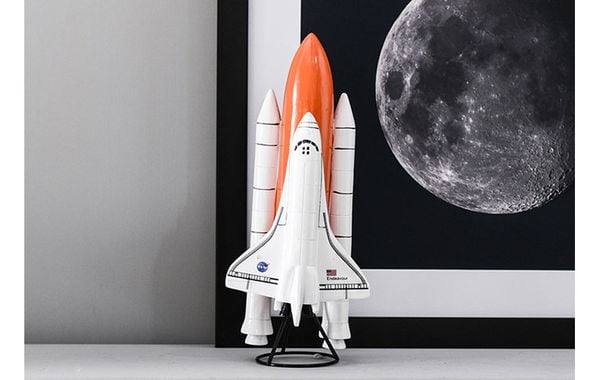 Mô hình phi thuyền không gian trang trí