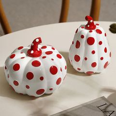 Tượng trái bí chấm bi trang trí nghệ thuật