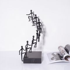 Tượng trang trí nấc thang thành công