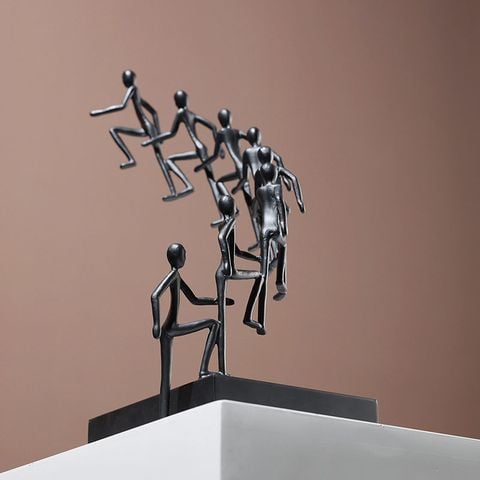 Tượng trang trí nấc thang thành công