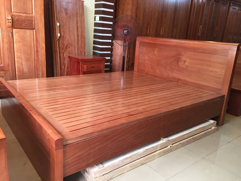 Giường gỗ Xoan Đào Phản 1M8