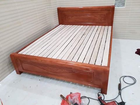 Giường gỗ Xoan Đào 1M6
