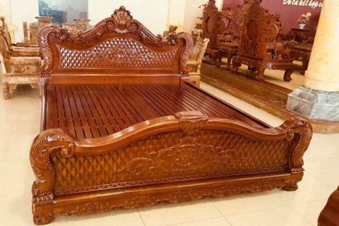 Giường gỗ Hương Đá Hồng Hoa Lá Tây 1M8