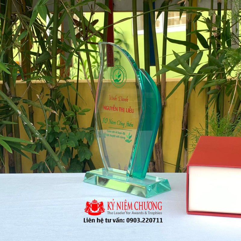 Kỷ niệm chương màu xanh lá vinh danh khen thưởng