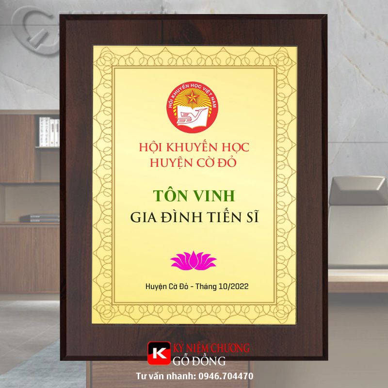 Bảng vinh danh giáo dục