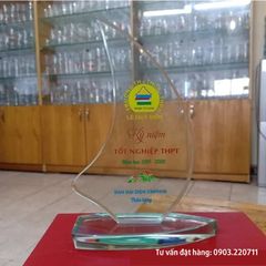 Kỷ niệm chương cánh buồm