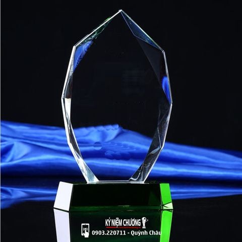 Kỷ niệm chương màu xanh lá cây tri ân