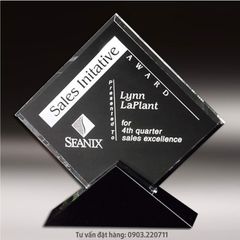 Kỷ niệm chương trao thưởng trong kinh doanh