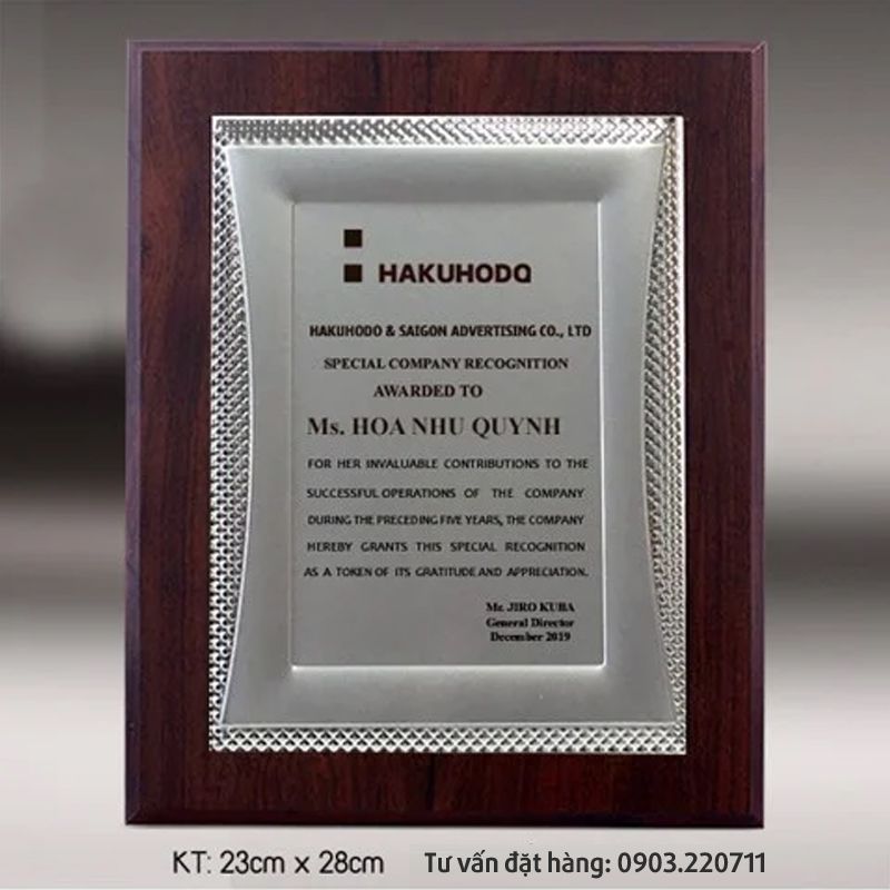 Bảng vinh danh nhân viên xuất sắc