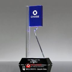 Cúp vinh danh đối tác phân phối