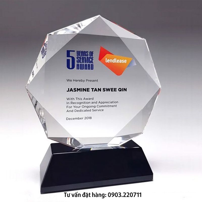 Kỷ niệm chương trao thưởng trong kinh doanh