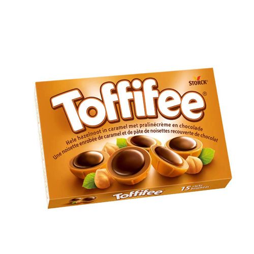  KẸO CARAMEN MỀM PHỦ SÔ-CÔ-LA NHÂN HẠT DẺ TOFFIFEE 125G 