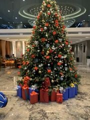 Cây Thông PE - Cây Tự Động - Đủ Kích Thước