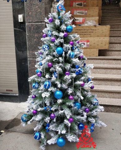 Cây Thông Phủ Tuyết Cao Cấp (Đủ Kích Thước)