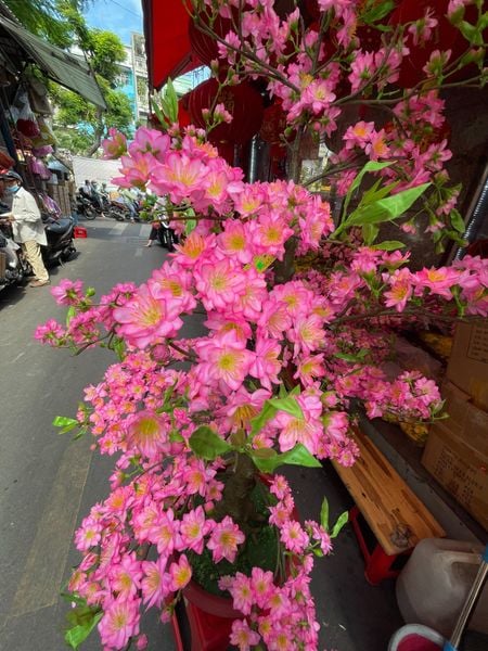 Chậu Hoa Đào Giả Cao 1m65 Trang Trí Tết