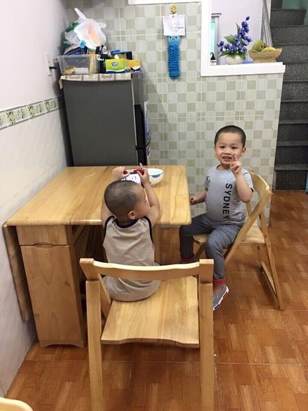 Bộ Bàn Ăn Xếp Gọn 4 Ghế Gỗ Tự Nhiên Cao Cấp Phù Hợp Cho Không Gian Chật Hẹp