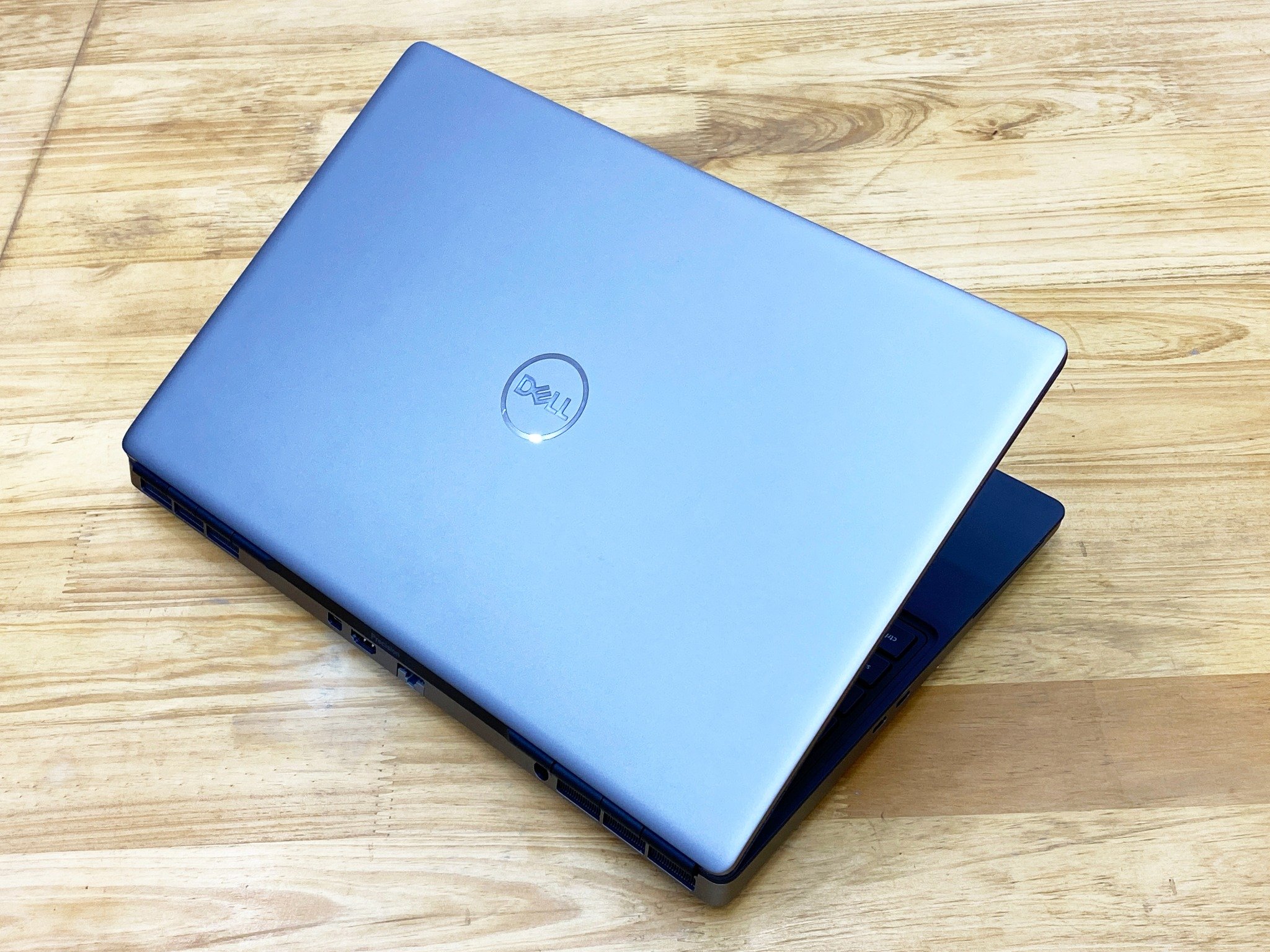 Dell Precision 7560 XEON W-11855M 32GB 512GB RTX A4000 Màn