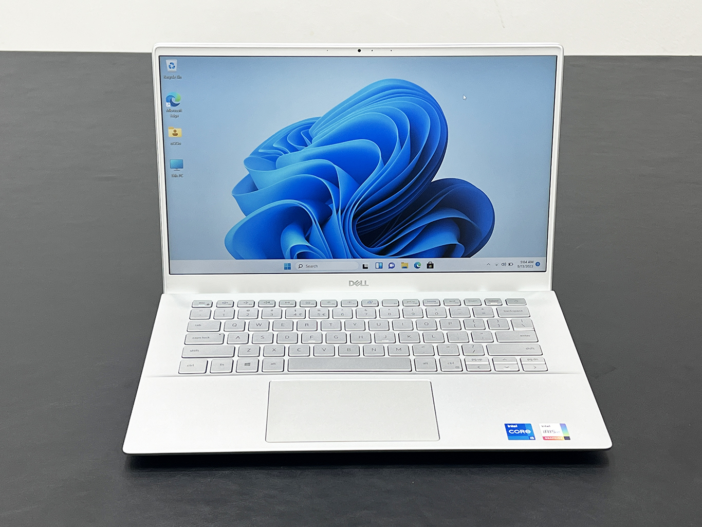 Dell Inspiron 5402 Core i5-1135G7 16GB 512GB FHD – EDG.VN