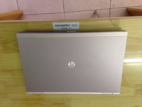 HP Elitebook 8570p Core i7 3520M/4GB/250GB/VGA/HD+