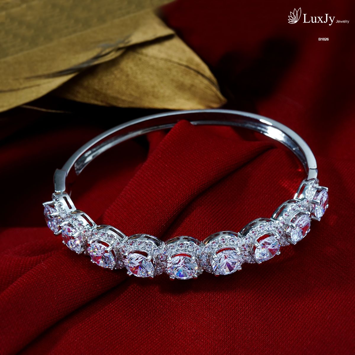 Vòng tay đính Kim cương Moissanite - B1026