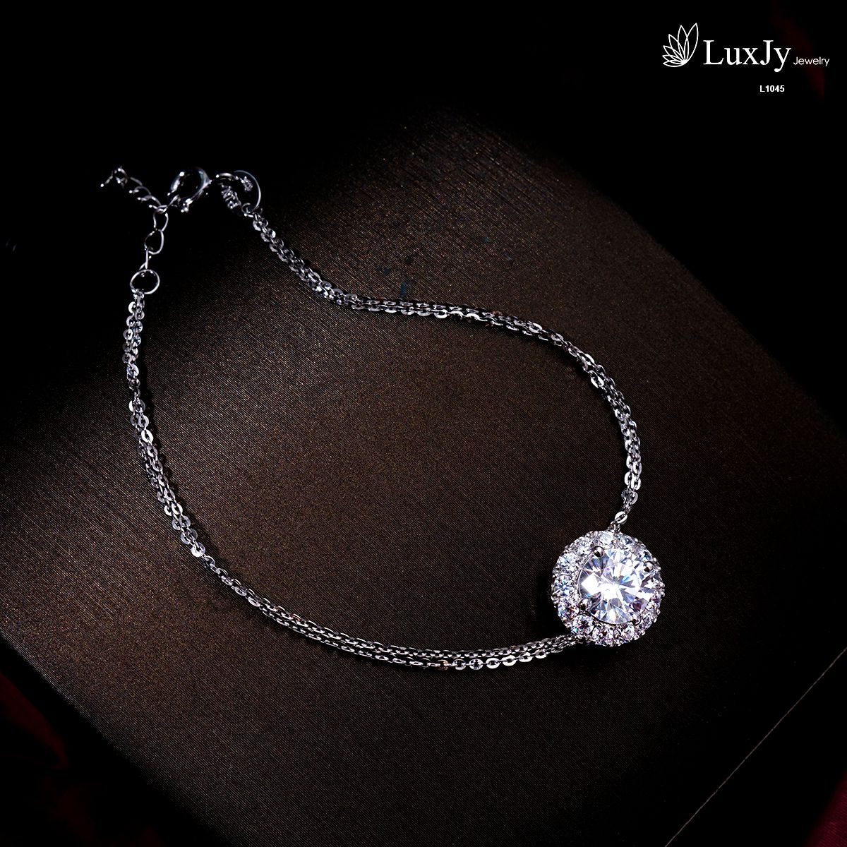 Vòng tay đính Kim cương Moissanite - L1045