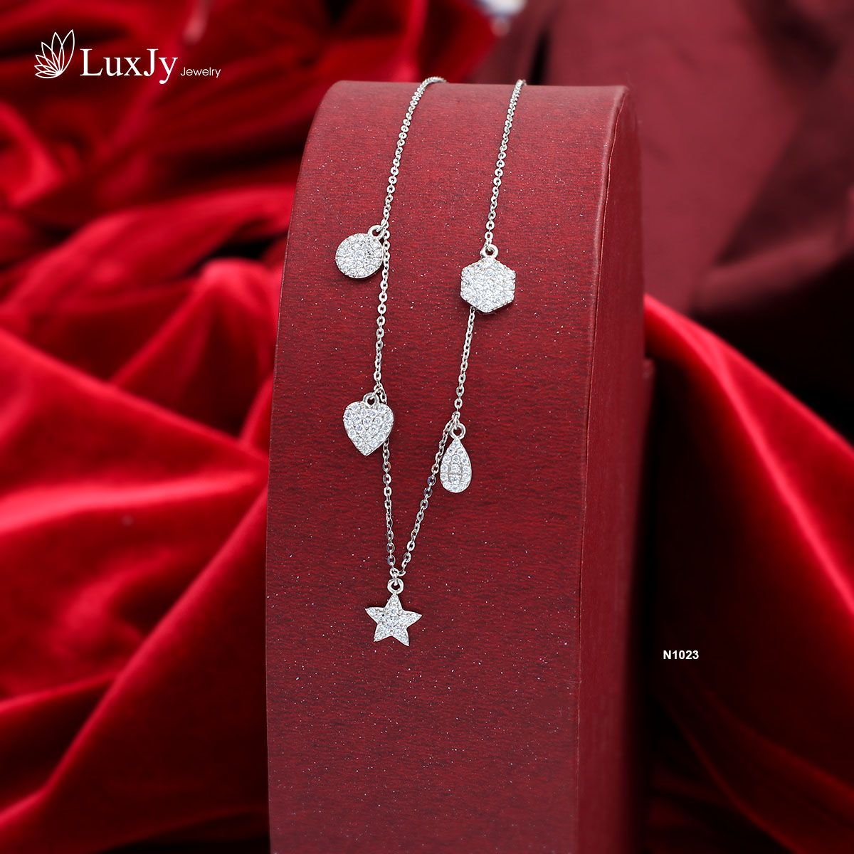 Vòng cổ vàng nữ đính đá cao cấp - N1023