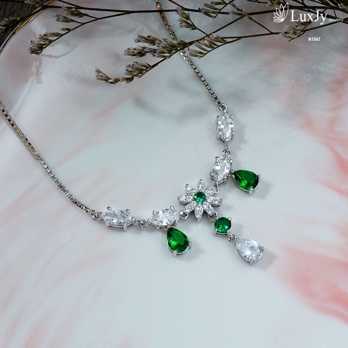 Vòng cổ vàng nữ cao cấp N1047