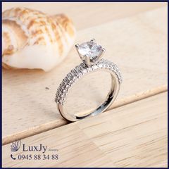 Nhẫn nữ đính đá cao cấp - R1048