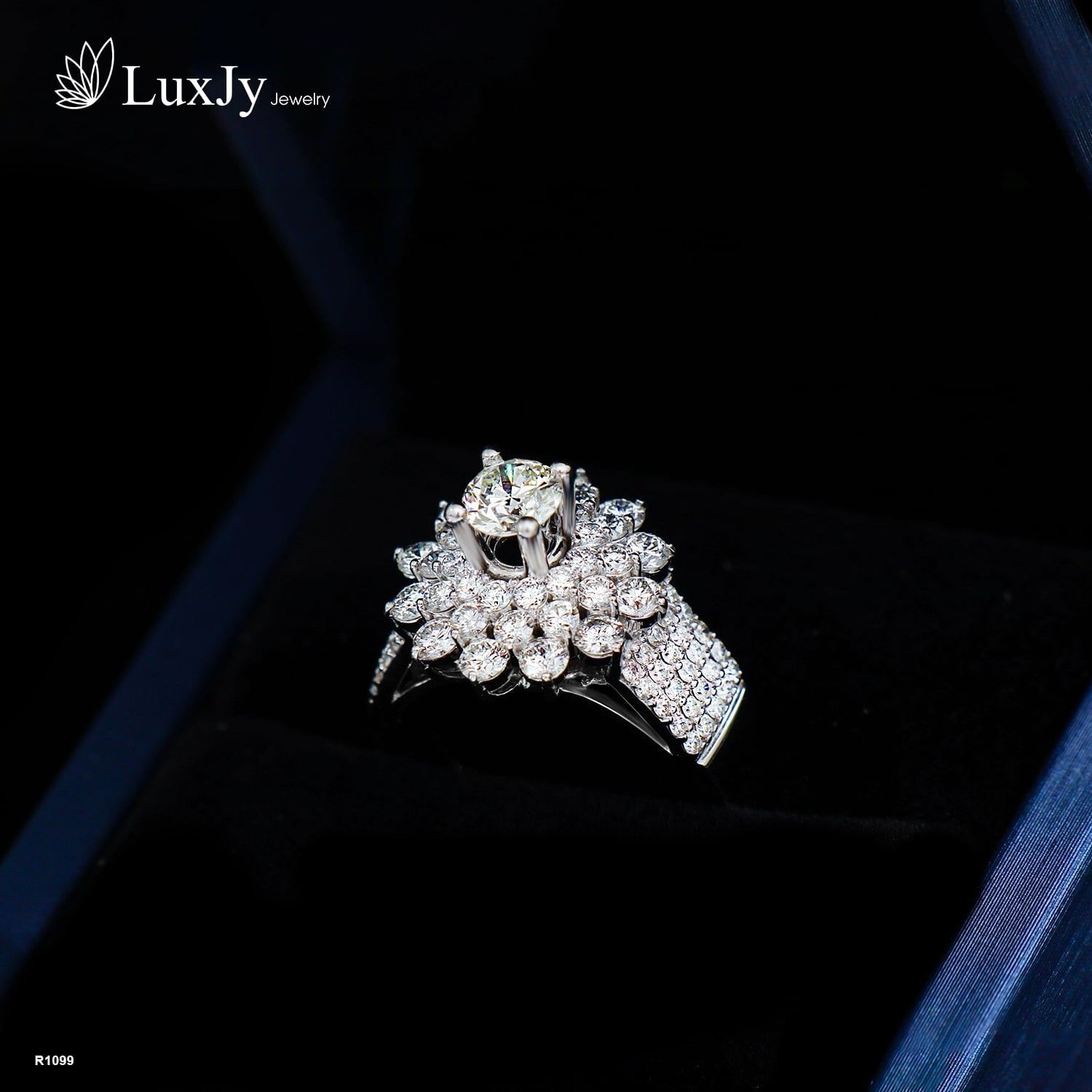 Nhẫn Nữ Đính Đá Cao Cấp - R1099