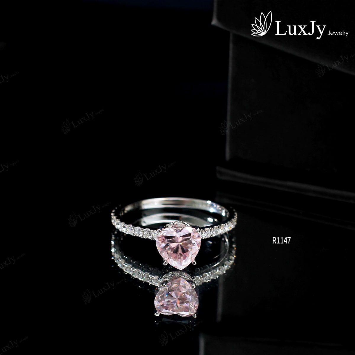 Nhẫn nữ đính Kim cương Moissanite - R1147