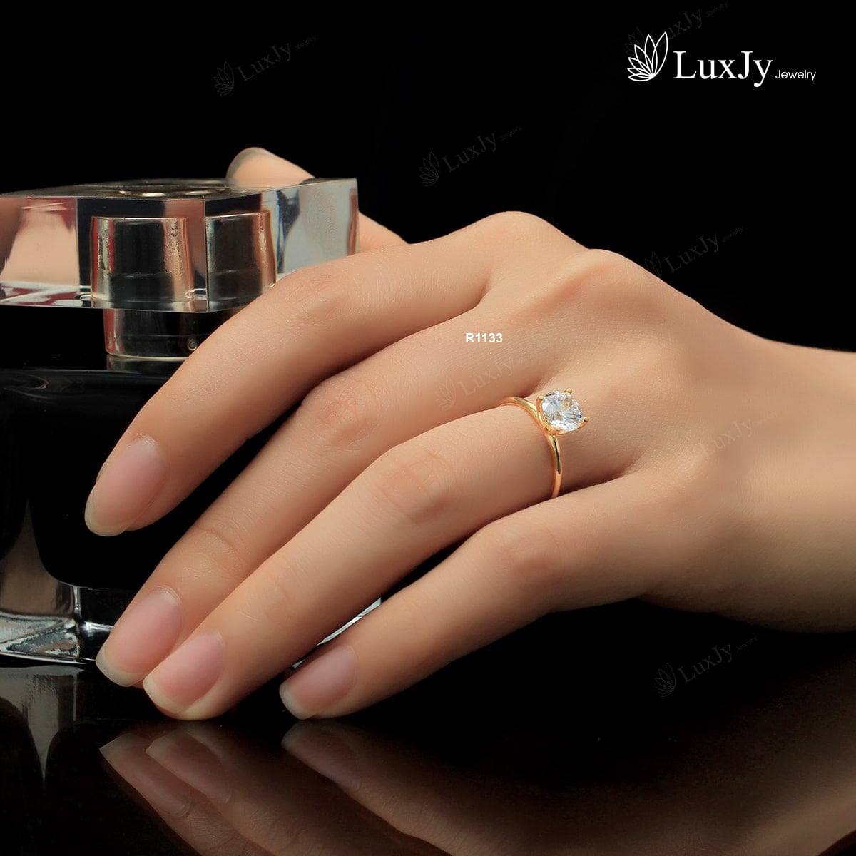 Nhẫn vàng nữ đính Kim cương Moissanite - R1133