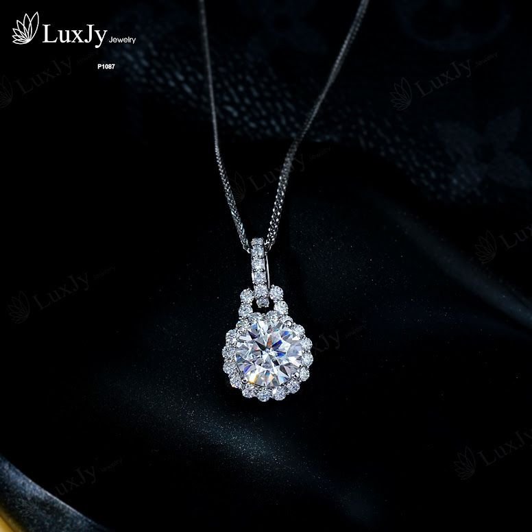 Mặt dây chuyền đính Kim cương Moissanite - P1087