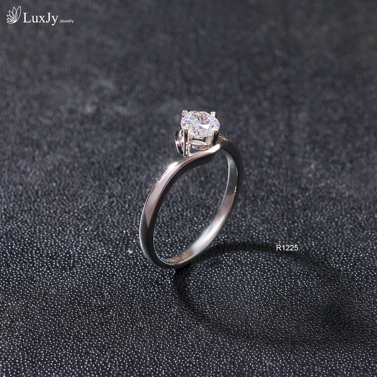 Nhẫn nữ đính Kim cương Moissanite - R1225