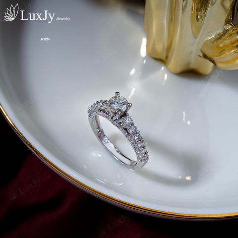  Nhẫn vàng nữ đính Kim cương Moissanite R1285 