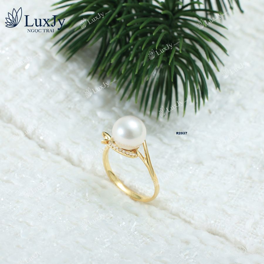 Nhẫn Ngọc Trai Akoya Đính Kim cương - R2037