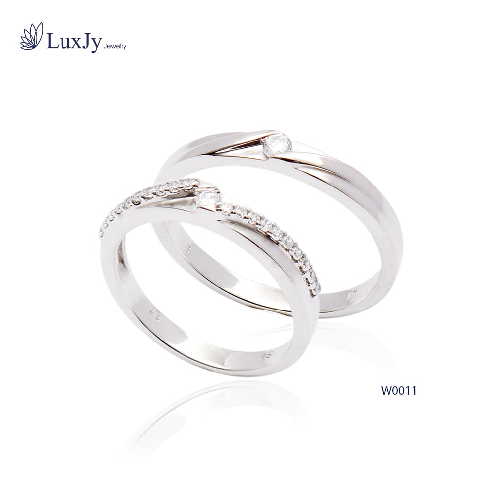 Nhẫn cưới vàng đính đá - W0011