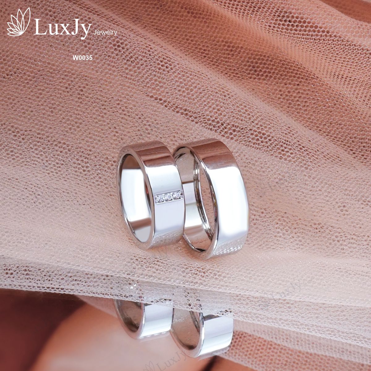 Nhẫn cưới vàng đính đá - W0035