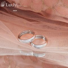 Nhẫn cưới vàng đính đá - W0036