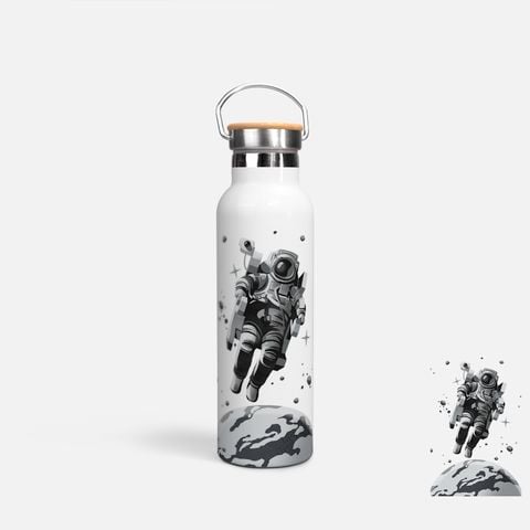 ASTRONAUT - THE VERY FIRST STEP