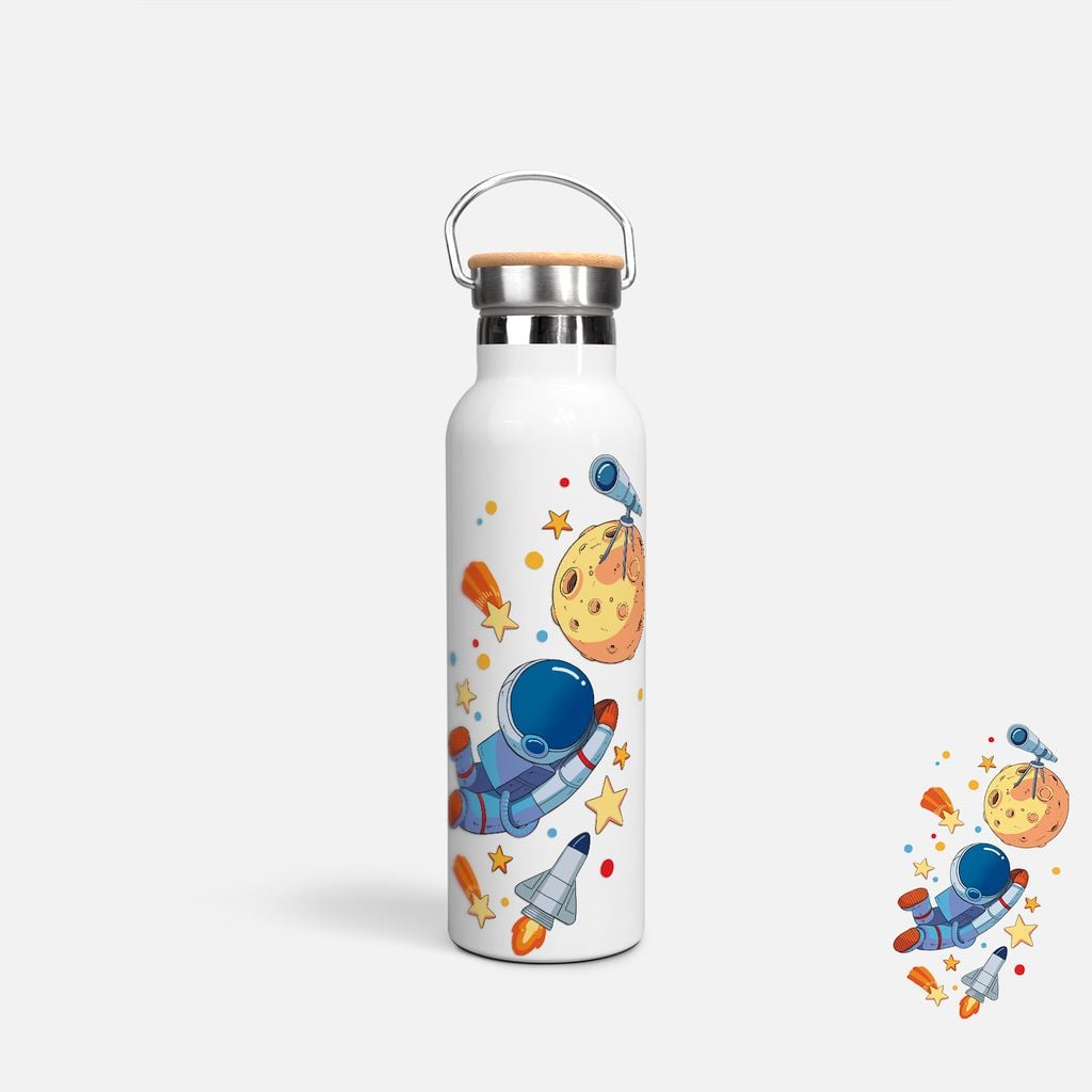 ASTRONAUT - FLOATING IN THE AIR